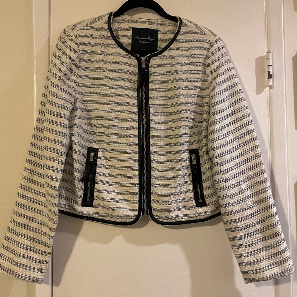 American Eagle Striped white and navy blue Woman’s Jacket Large